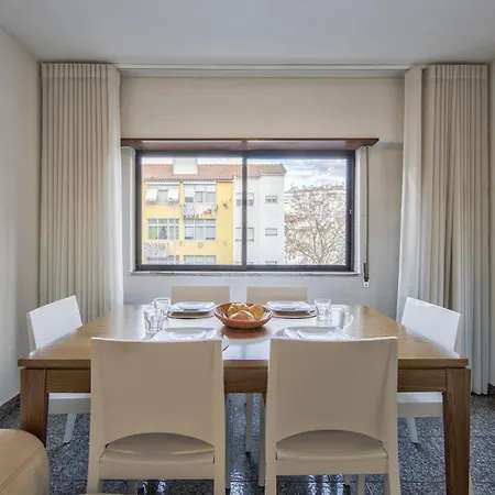 Pontinha Typical By Homing Appartement