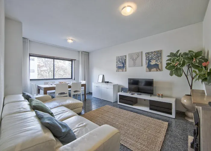 Pontinha Typical By Homing *