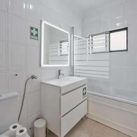 Pontinha Typical By Homing Apartament *