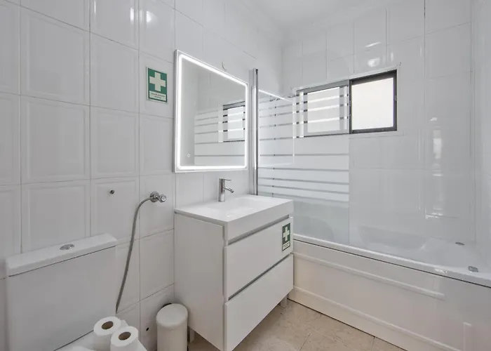 Pontinha Typical By Homing Lägenhet *